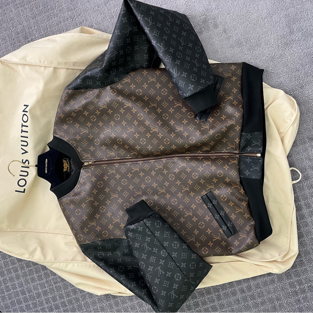 EXCLUSIVE GAME LIMITED EDITION LV Monogram Bomber Jacket in Brown & Black Custom